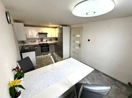 Bez popisku | Prodej - dům/vila, 130 m²