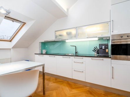 Prodej bytu, 2+kk, 92 m²