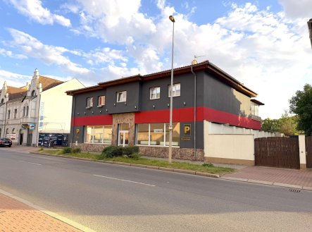 Pronájem obchodní prostory, 137 m²