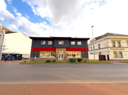 Pronájem obchodní prostory, 137 m²
