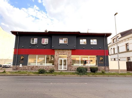 Pronájem obchodní prostory, 137 m²