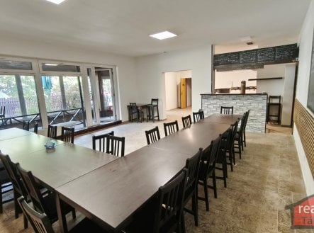 Prodej komerčního objektu, jiný, 266 m²
