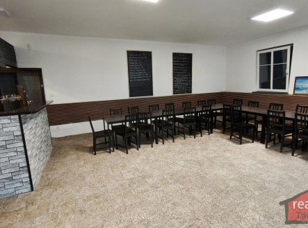 Prodej komerčního objektu, jiný, 266 m²