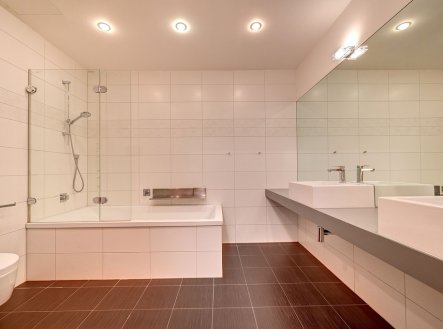 Pronájem bytu, 4+kk, 130 m²