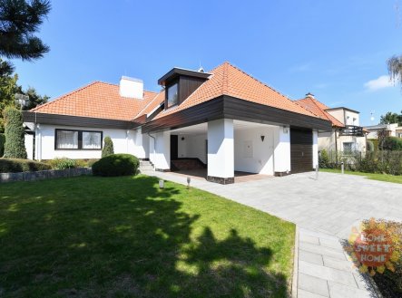 Pronájem domu/vily, 417 m²