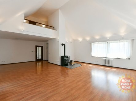 Pronájem domu/vily, 417 m²