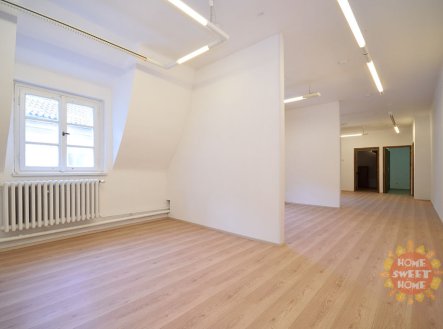 Pronájem kanceláře, 64 m²