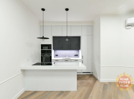 Pronájem bytu, 4+kk, 120 m²