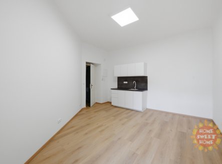 Pronájem kanceláře, 17 m²