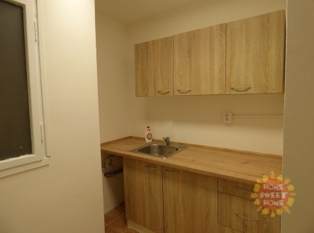 Pronájem kanceláře, 35 m²