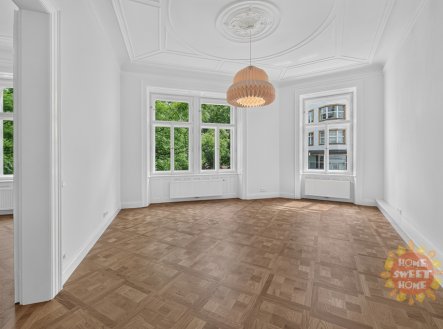 Pronájem kanceláře, 255 m²