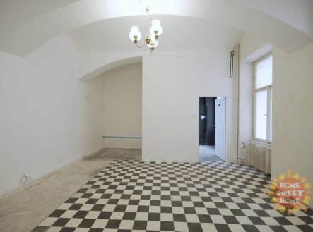 Pronájem kanceláře, 76 m²
