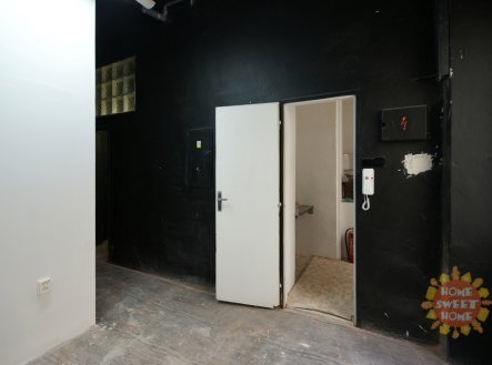 Pronájem kanceláře, 76 m²