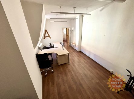 Pronájem kanceláře, 32 m²