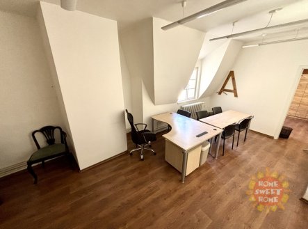 Pronájem kanceláře, 32 m²