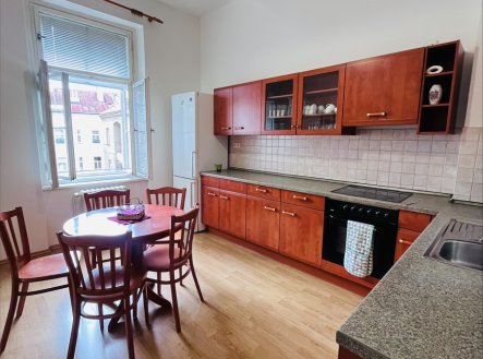 Pronájem bytu, 2+1, 90 m² obrázek
