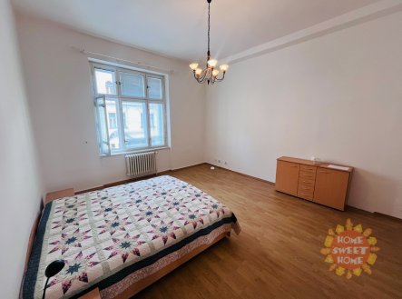 Pronájem bytu, 2+1, 90 m²