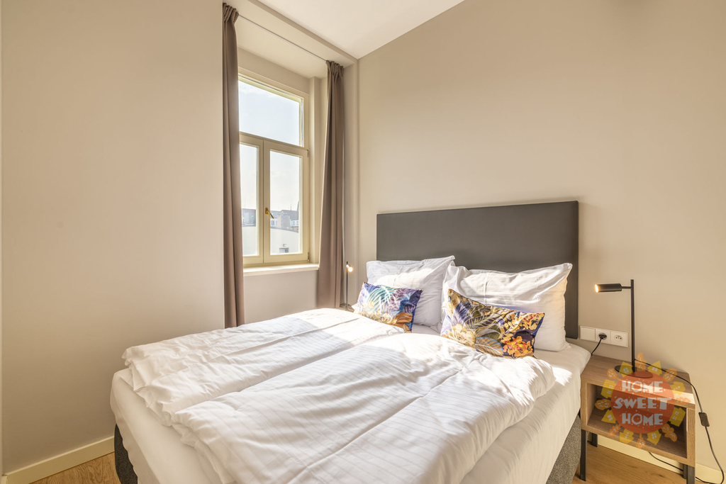 zom-7175-hdr.jpg