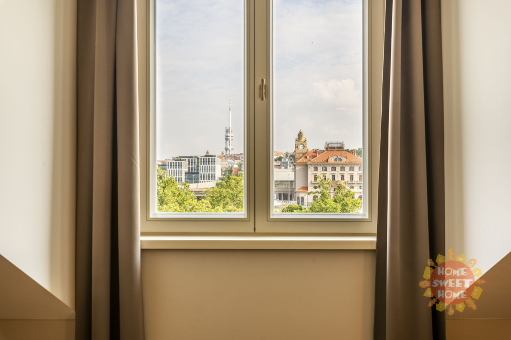 zom-7061-hdr.jpg