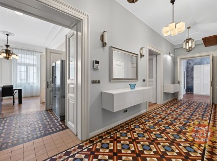 Pronájem bytu, 3+1, 154 m²