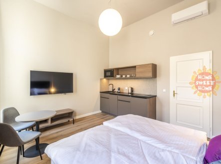 Pronájem bytu, 1+kk, 33 m²