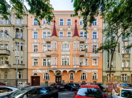 Pronájem kanceláře, 136 m² obrázek