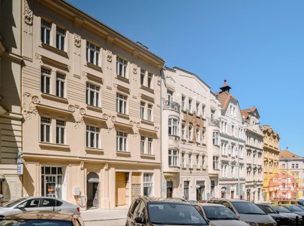 Pronájem obchodní prostory, 87 m²