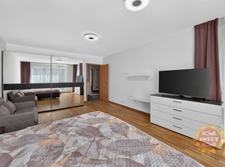 Pronájem bytu, 3+kk, 100 m²