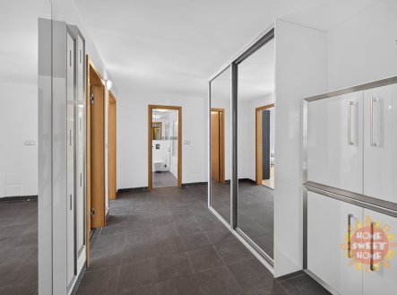 Pronájem bytu, 3+kk, 100 m²