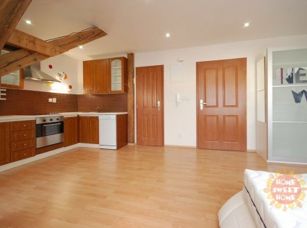 Pronájem bytu, 1+kk, 30 m²