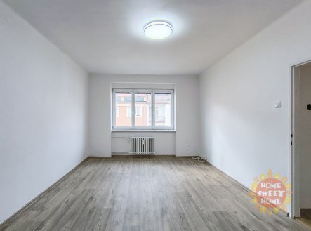 Ložnice 1 | Pronájem bytu, 2+1, 55 m²