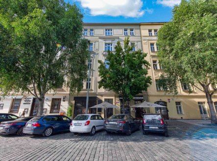 Pronájem obchodní prostory, 220 m²