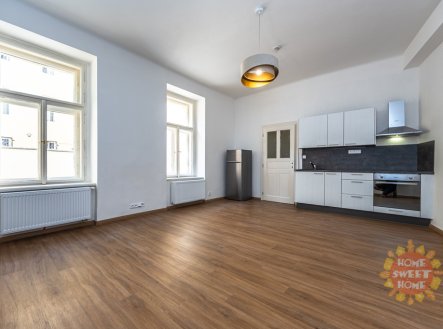 Pronájem bytu, 1+kk, 35 m²