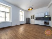 Pronájem bytu, 1+kk, 35 m²