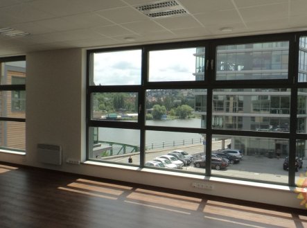 Pronájem kanceláře, 52 m²