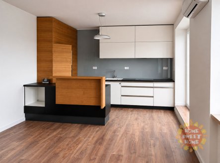 Pronájem bytu, 3+kk, 85 m²