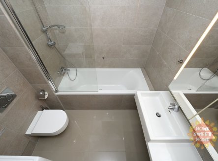 Pronájem bytu, 2+kk, 83 m²