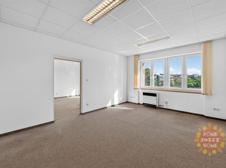 Pronájem kanceláře, 67 m²