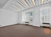 Pronájem kanceláře, 82 m²