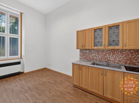 Pronájem kanceláře, 82 m²