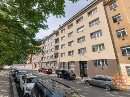 Pronájem kanceláře, 27 m²