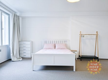 Pronájem bytu, 1+1, 66 m²