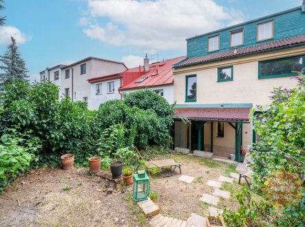 Pronájem domu/vily, 265 m² obrázek