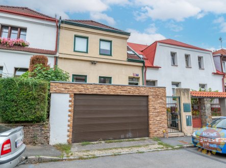 Pronájem domu/vily, 265 m²