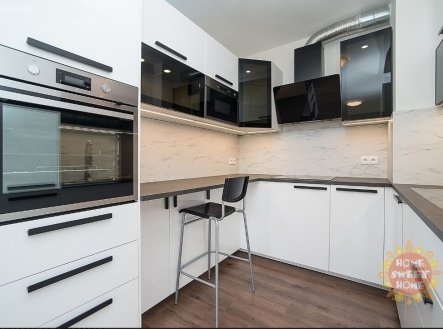 Pronájem bytu, 4+kk, 85 m²