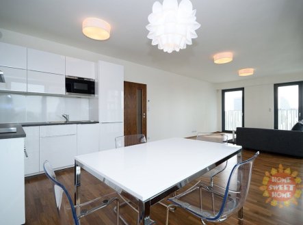 Pronájem bytu, 2+kk, 76 m²