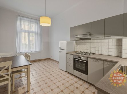 Pronájem kanceláře, 85 m²