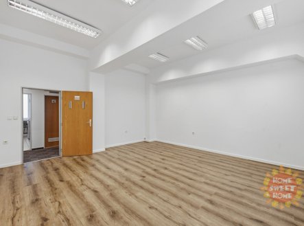 Pronájem kanceláře, 28 m²