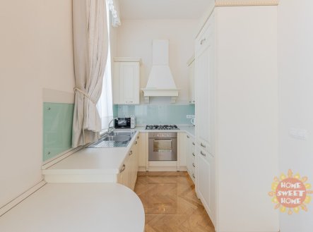 Pronájem bytu, 3+kk, 110 m²