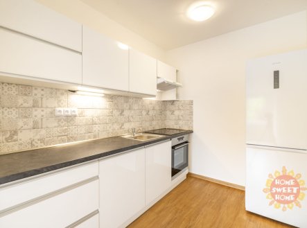 Pronájem bytu, 2+kk, 42 m²